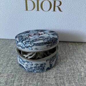 dior around the world beauty jewelry holder brand new